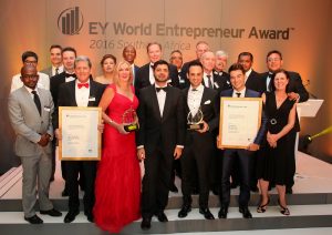 allan-and-margaret-with-fellow-contestants-img_3620